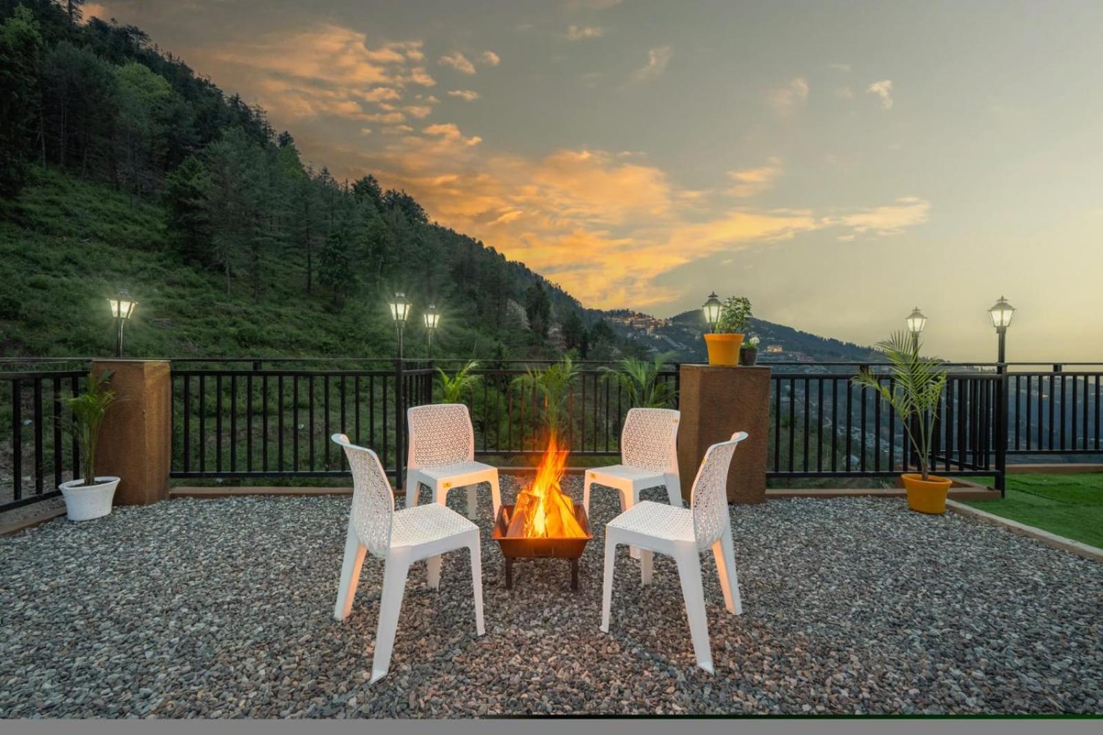 The Nature Dreams I Vacations I Conference I Mice I Family Events I Open Air Terrace I Sky Bonfire I Kufri By Exotic Stays ชิมลา ภายนอก รูปภาพ